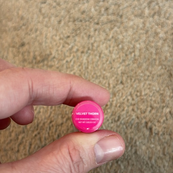New lower east side eyeshadow crayon color velvet thorn . - Picture 4 of 6